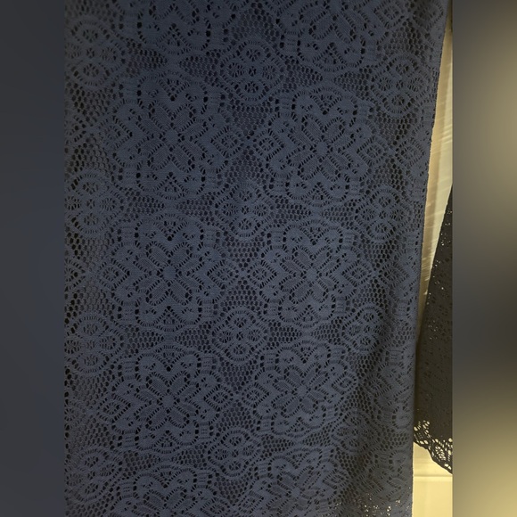 Elegant Navy Lace Dress✨ - Picture 3 of 8